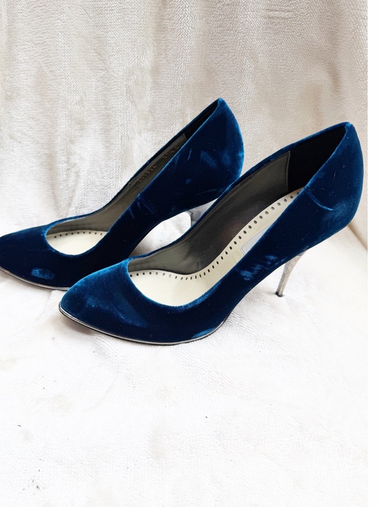 Stella McCartney Shoes - NWOT Stella McCartney Velvet Pointed Toe Pumps in Deep Blue